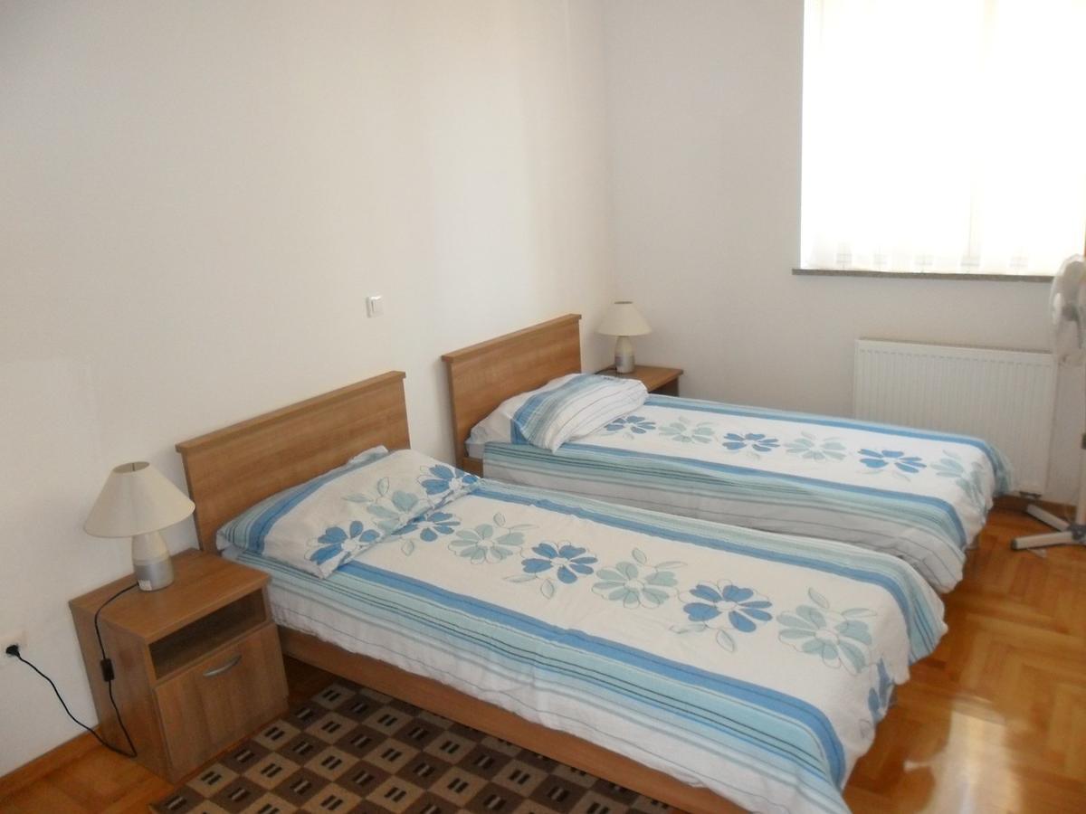 Vile Park Apartment
